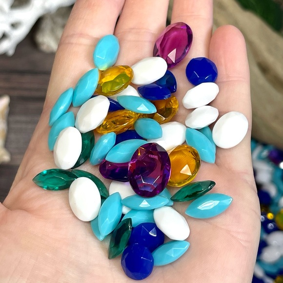 500+ Faceted Gems DIY Crafting Resin Mosaics Vase Fillers Jewelry Aquariums Lot - Picture 5 of 10